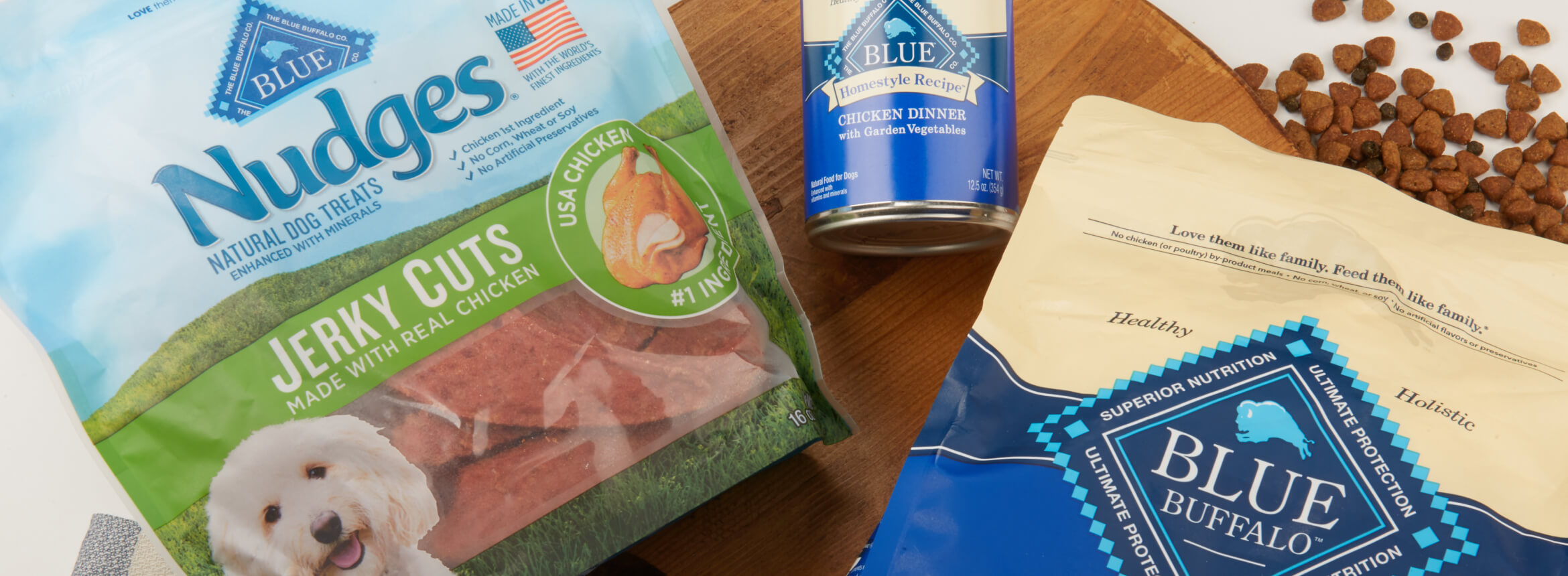 Blue Buffalo dog food featuring a dog-friendly Chicken Pot Pie recipe